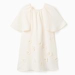 Robe à manches cape et appliqués floraux pour filles, beige clair