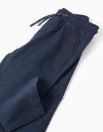 Pantalon en sergé coupe slim avec cordon de serrage pour bébé garçon, bleu marine – Image 3