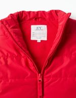 Doudoune sans manches rouge avec doublure polaire et poches pour garçon – Image 3